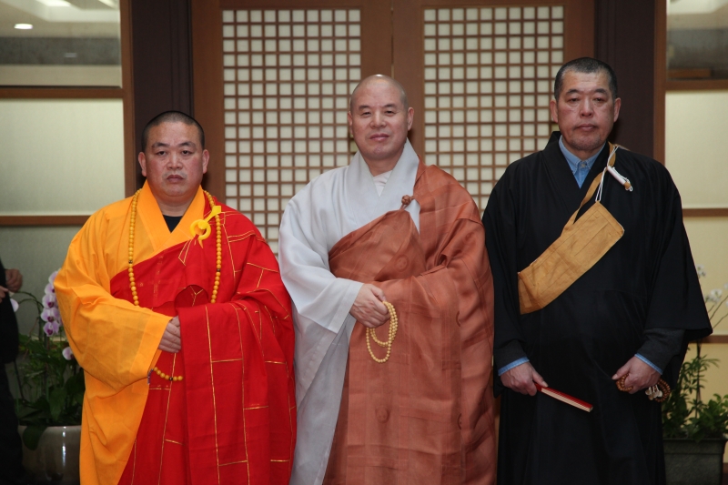 2011.04.12_일본 지진피해 지원 조계사 한중일2